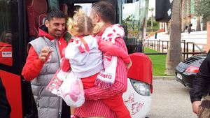 Dinamo, întâlnire cu fanii în Spania. Gestul făcut Stoican pentru un suporter român