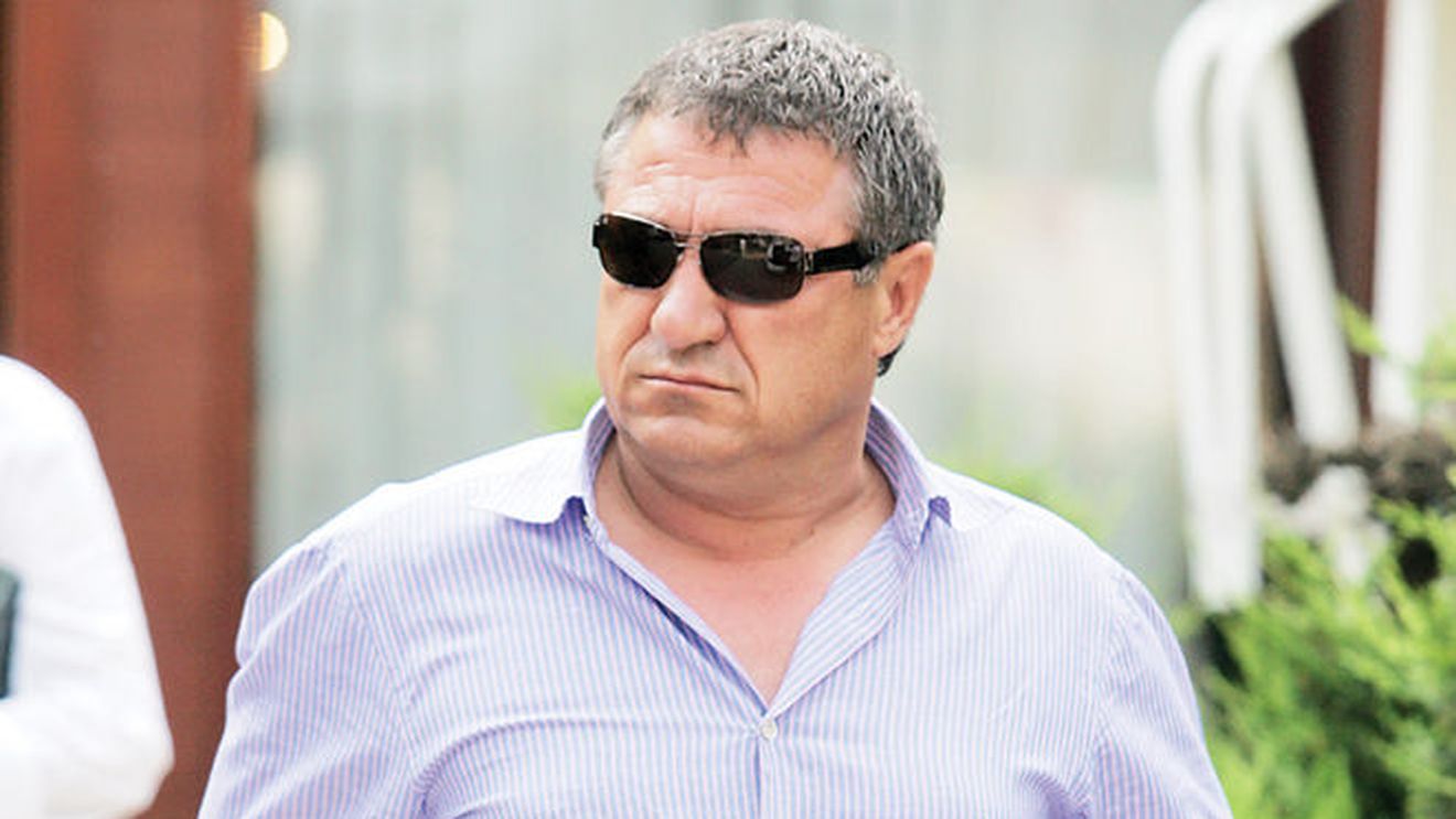 Familiile Becali și Lucescu, în război deschis:** "Mircea ar fi venit la națională doar pentru bani!"