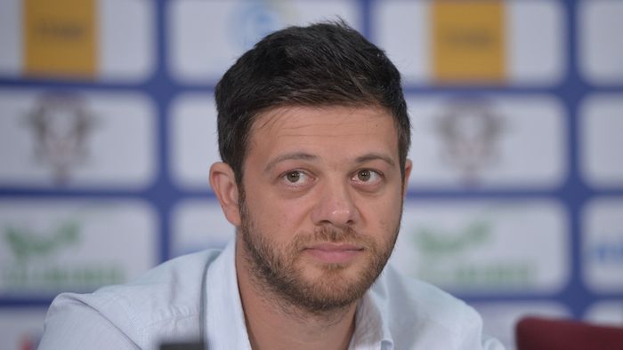 E război pe față! Angelescu a sărit la gâtul lui Radu Petrescu și l-a acuzat că a greșit cu intenție: „Se vrea FCSB în play-off!”