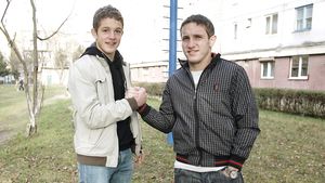 În casă cu „dușmanul"