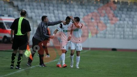 Probabil IMAGINEA sezonului în România!** FOTO EXCLUSIV: Un jucător din Liga 1 i-a arătat lui Ronaldo că e MIC! Vezi ce a reușit
