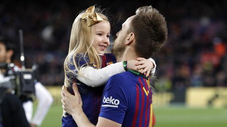 Rakitic s-a săturat de speculații! Croatul a rupt tăcerea, după zvonurile care-l dau plecat la Inter: "Râd puțin..."