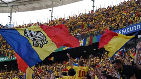 „Cu mănuși albe”. A propus un gest nemaivăzut chiar în timp ce se vor cânta imnurile la meciul România - Kosovo