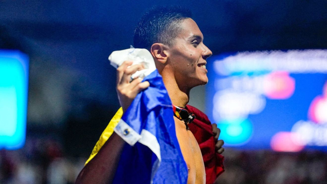 David Popovici, mesaj înainte de Sărbători: „Par singur, dar niciodată nu sunt”. Ce spune campionul despre familie