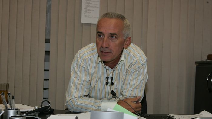 "Să-i plătească ei pe străini"