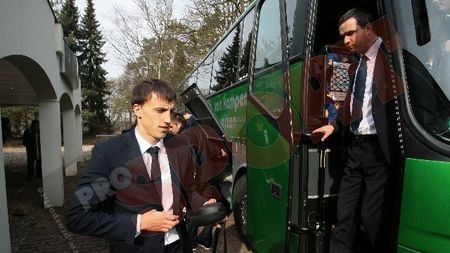 Steaua a ajuns în Polonia. Chiricheș e în lot și sunt șanse importante să fie apt 