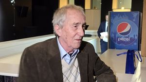 Lăsat pe drumuri după Revoluția din 1989, Valentin Ceaușescu a refuzat să ceară despăgubiri, dar ar fi vrut să primească anumite lucruri: „Și le-ar fi dorit înapoi”