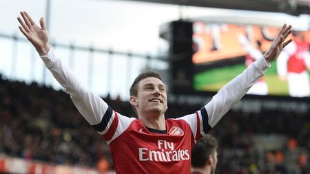 OFICIAL - Laurent Koscielny și-a prelungit contractul cu Arsenal