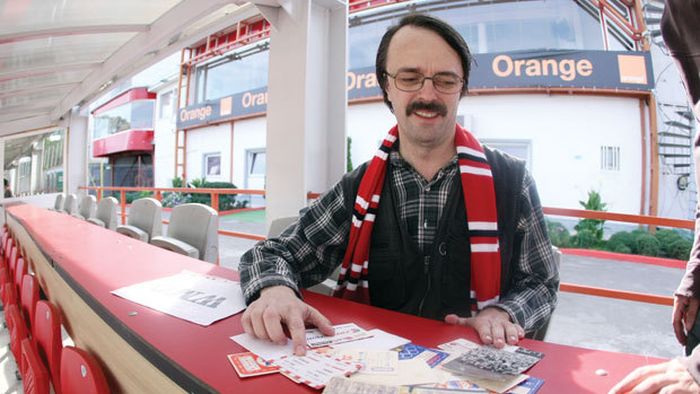 Fanul care nu a lipsit la ultimele 79 de derby-uri Dinamo-Steaua îi răspunde lui Ando:** "Să nu ne facă stadionul saivan!"