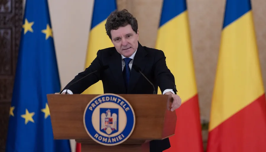 Fiul patronului din Superliga e consilierul lui Nicușor Dan după ce în trecut firma lui a avut contracte de 150.000.000 de euro cu Primăria condusă de actualul președinte al României