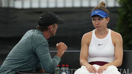 Simona Halep, pusă la cheltuială de Cahill după victoria cu Dart: "Mi-e şi frică să îl întreb pe Darren"