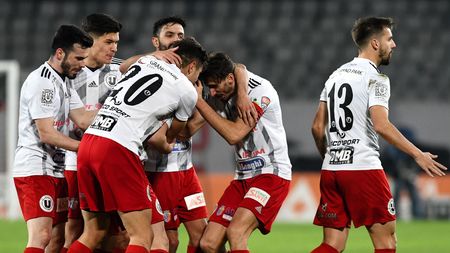 Patru goluri pentru numărul 5. ”U” Cluj s-a impus cu 4-2 la Slatina și fotbaliștii au dedicat golurile memoriei lui Remus Câmpeanu