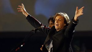 Paul McCartney și alți artiști** de la ceremonia de deschidere a JO, plătiți cu o liră sterlină