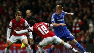 A stat aproape doi ani pe "bară", iar acum se întoarce în iarbă. Un fost jucător al lui Arsenal e gata de revenire