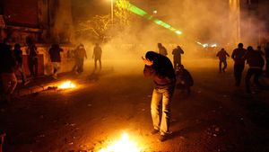 VIDEO: S-a declanșat iadul în Egipt!** 22 de persoane au fost ucise în protestele declanșate după ce justiția a condamnat 21 de fani la pedeapsa capitală