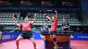 Ovidiu Ionescu și Bernadette Szocs s-au oprit în sferturile probei de dublu mixt la Campionatul European de tenis de masă de la Alicante, după o calificare spectaculoasă pe tabloul de 8