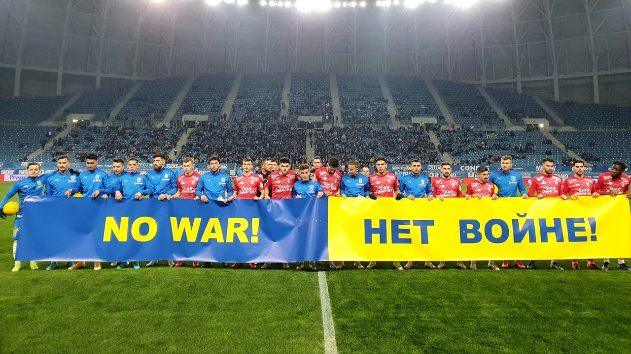 Jucătorii de la Universitatea Craiova și Chindia Târgoviște, mesaj comun de susținere pentru Ucraina după invazia rușilor: „Fără război!”
