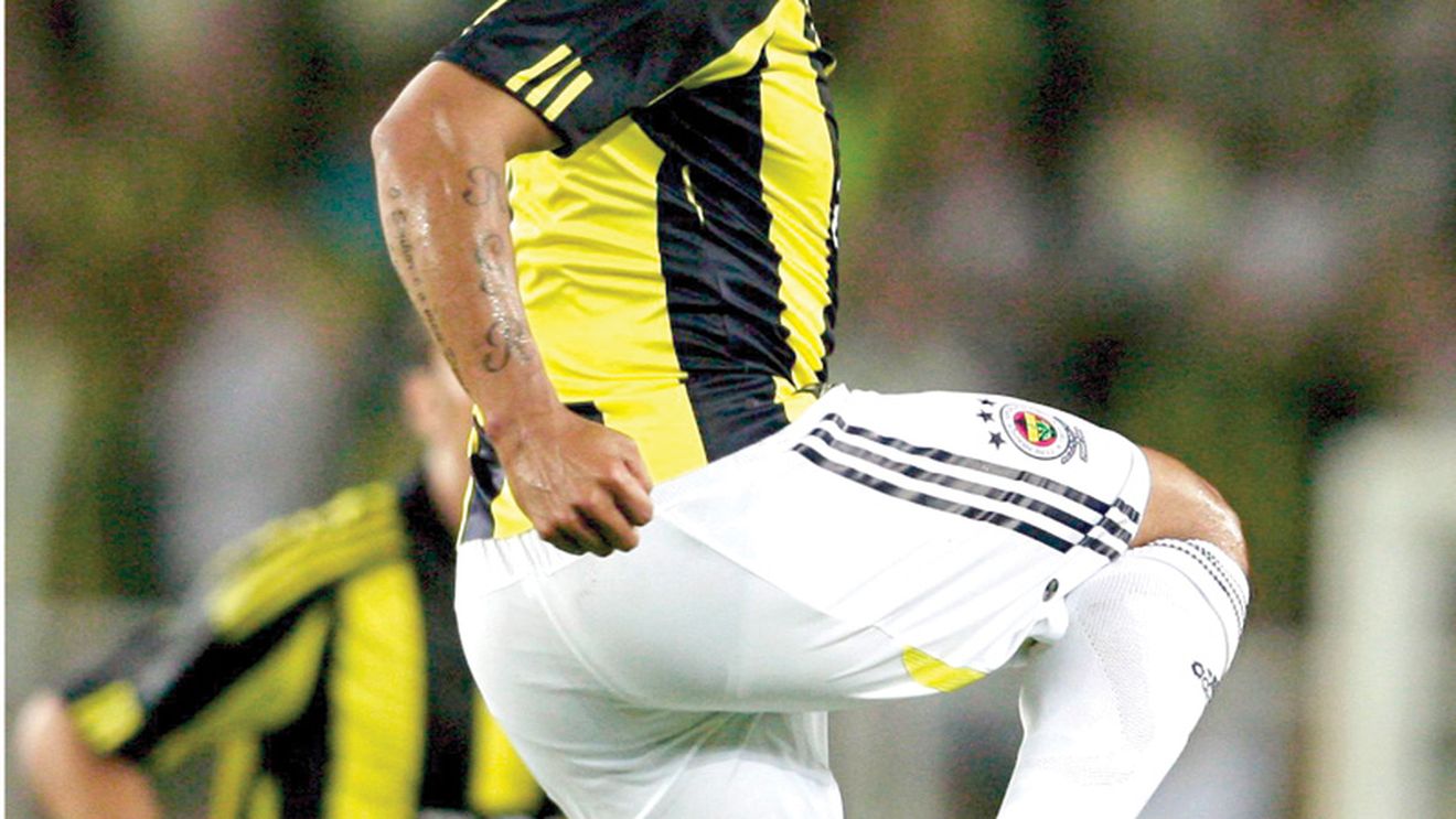 Își face **„echipă de fotbal"