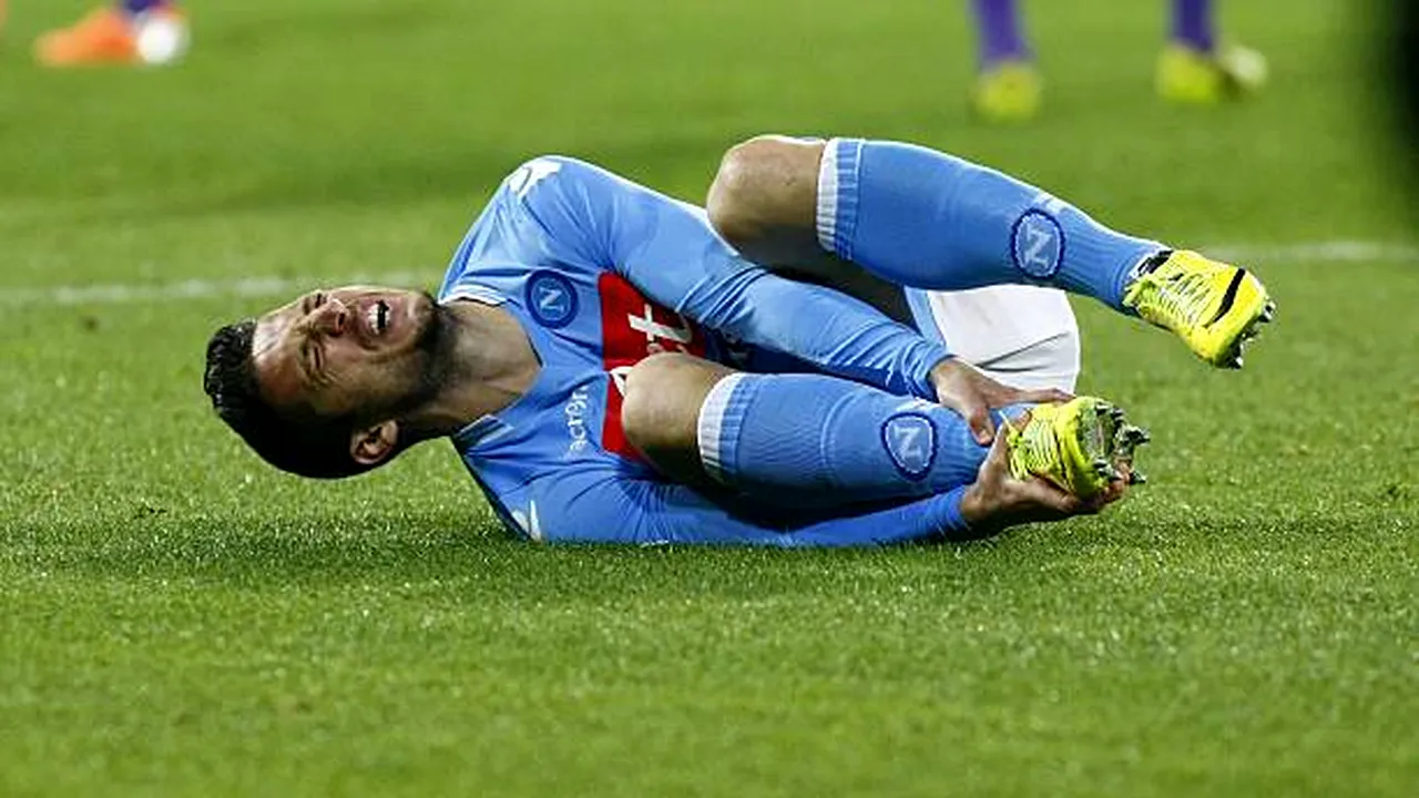 Imagine horror cu accidentarea lui Mertens. Prietenul lui Neșu va lipsi la derby-ul Napoli - Lazio