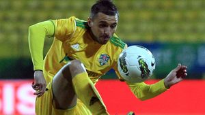 "Perla" Sânmărtean nu mai strălucește pentru Porumboiu: "E liber să plece!" Șeful vasluian tânjește la cel mai în vogă fotbalist român