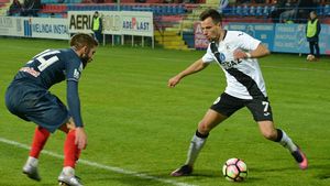 OFICIAL | Liga 1 a rămas fără golgheter. Llullaku a semnat cu noua echipă  