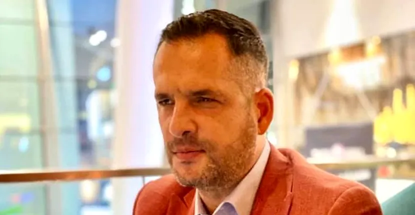 Mădălin Ionescu a făcut plângere la poliție. ”Le oferiseră acestor escroci poze cu ele din intimitate crezând că mi le dau mie”