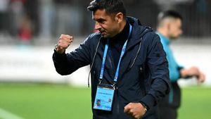 Îl distruge pe Florin Tănase pentru că l-a „lucrat” pe Nicolae Dică în fața lui Gigi Becali! „Dacă era așa deștept și bun sfătuitor, trebuia să ia campionatul cu FCSB! S-a transferat la City sau la Liverpool? Unde e Al-Jazira în fotbal?” | VIDEO EXCLUSIV ProSport Live