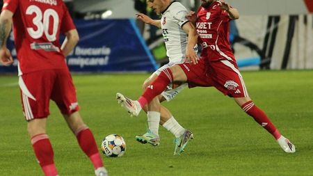 Antrenorul-teroare din Superliga. Golgheterul l-a sunat pe patron: ”Mi-e frică. Decât să scap singur cu portarul, mai bine nu mai joc”