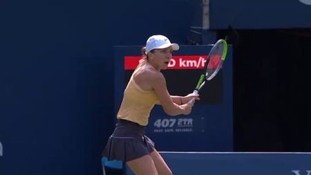 "Atât de bine!" Super-execuția care a părut că i-a rezolvat Simonei Halep duelul cu Jennifer Brady, în turul doi la Rogers Cup | VIDEO
