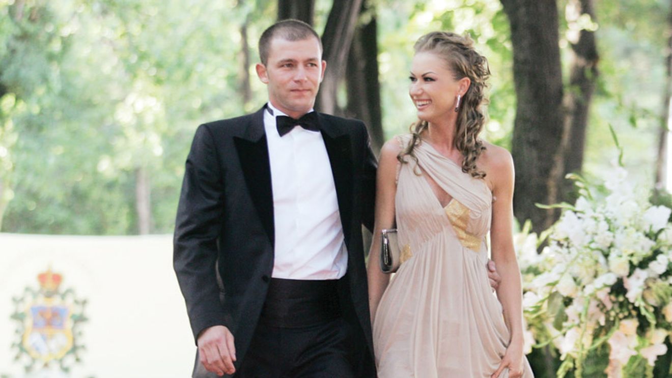 S-a însurat „Pisica"!