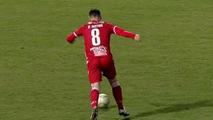 Dinamo și-a găsit marcator! Paul Anton, dublă de senzație în sferturile Cupei! Cum a marcat mijlocașul cu Dunărea Călărași | FOTO & VIDEO