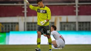 Drăghia s-a antrenat cu Craiova și a ajuns la Concordia! Fostul portar al Rapidului a semnat un contract valabil până în 2018