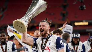 Cea mai importantă veste pentru Radu Drăgușin: „Ar trebui să fie pregătit”. EXCLUSIV