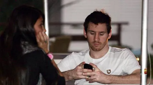 SURPRIZĂ‚! Ce telefon folosește <i class='ep-highlight'>Leo</i> <i class='ep-highlight'>Messi</i>. Nu e nici Samsung, nici iPhone