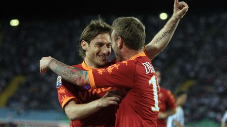 Totti, peste Baggio în Serie A!** Roma câștigă dramatic la Bari în '95