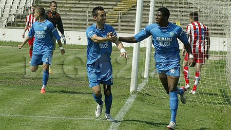 Chinonso Henry, jucătorul care a decedat în timpul paridei Delta Tulcea - FC Balotești,** era logodit și aștepta un copil peste patru luni