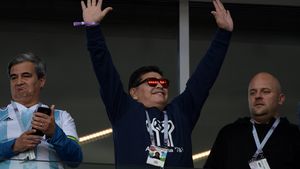 "Un furt monumental. Arbitrul e un hoț!". Cum se apără FIFA după atacurile incredibile ale lui Maradona, de după Anglia - Columbia