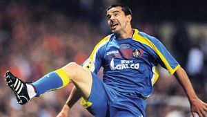 Contra, dorit la Dinamo