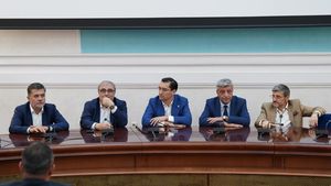 Răzvan Burleanu a simţit frustrarea oltenilor pentru neconvocarea lui Mitriţă la naţională chiar din partea rectorului Universității din Craiova: „A zis că nu se bagă peste Edi Iordănescu"