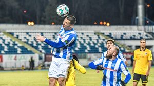 Ciprian Paraschiv îi distruge pe jucători: „Au avut salariile la zi, prime, hoteluri de cinci stele. Dacă nu câștigă la Pitești, blocăm salariile la Poli Iași până ajungem pe loc de baraj” | INTERVIU