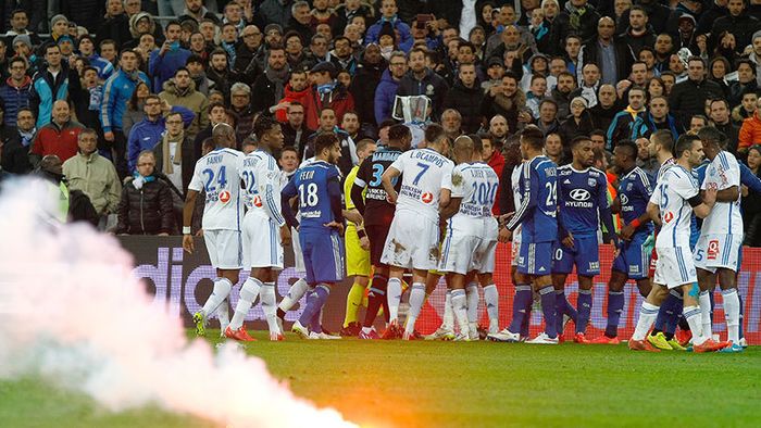Un film pentru adulți, proiectat pe ecranele stadionului "Stade de Gerland" la meciul dintre Ol. Lyon și Ol. Marseille