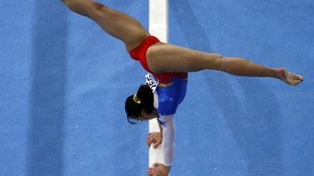 Cătălina Ponor, medalie de aur în finala de la bârnă, la CM de la Doha