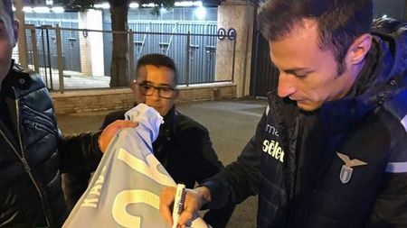 Seara în care dușmanii și-au strâns mâna. Galeria FCSB: "Mulțumim, Ștefan Radu și Immobile". Explicația nobilă a mesajului