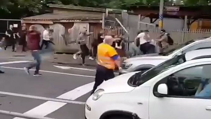 VIDEO | Bătaie generală în Elveția, înainte de Young Boys - Steaua Roșie! Fanii sârbi, scoși din minți. Poliția a tras focuri de avertizare
