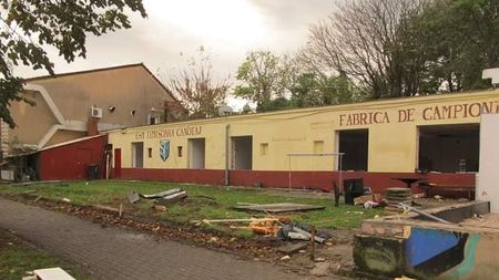 „Fabrica de campioni” de la Timișoara, rasă de buldozere! Situație incredibilă creată de autorități: juniori din alte județe mutați în internate școlare! | EXCLUSIV