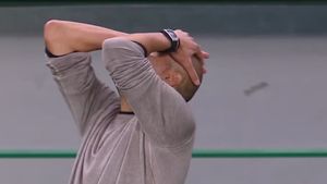 Final de meci groaznic pentru Manchester City. Pep Guardiola a reacționat ca Dan Petrescu și a vrut să oprească partida | VIDEO