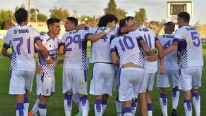 FC Argeș a oficializat încă trei transferuri. Echipa din Trivale a acontat până acum 14 jucători