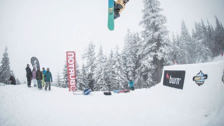 Zăpada a ars în "frigiderul României".** Cei mai buni snowboard-eri s-au întrecut la Harghita-Mădăraș