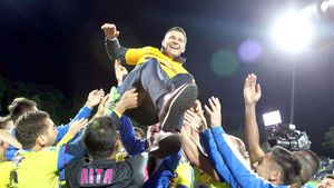 Ce lovitură ar fi putut da Dinamo! „Câinii” l-au ofertat pe ultimul antrenor care a luat titlul cu FCSB: „M-au întrebat de vreo două ori”