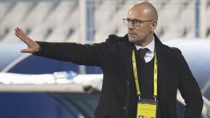 Dan Vasilică își asumă toată situația de la ”FC U” Craiova și e pregătit să renunțe la postul de interimar: ”Rămân până se vor finaliza discuțiile cu viitorul antrenor.” Mesajul pentru fanii care îl contestă